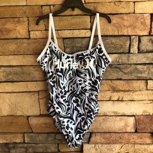 Hurley white green black print Logo One Piece Swimsuit NWT XXL